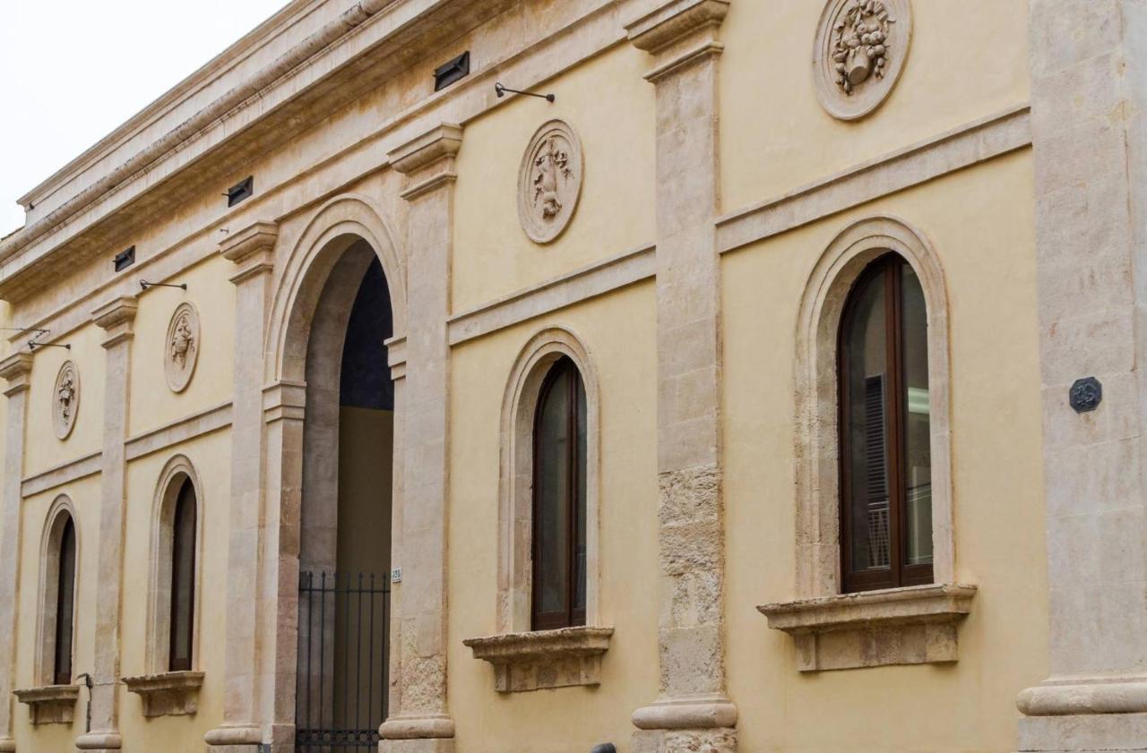 Garibaldi Maison De Charme Avola Exteriér fotografie